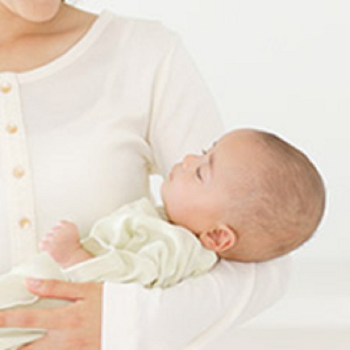 Các Giai đoạn phát triển của bé-Bài 2 Bé 2 tháng tuổi biết làm gì