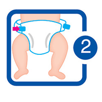 Cách mặc tã - bước 2